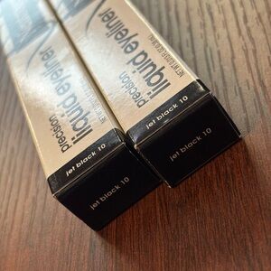 Neutrogena Precision Liquid Eyeliner in Jet Black Lot of 2